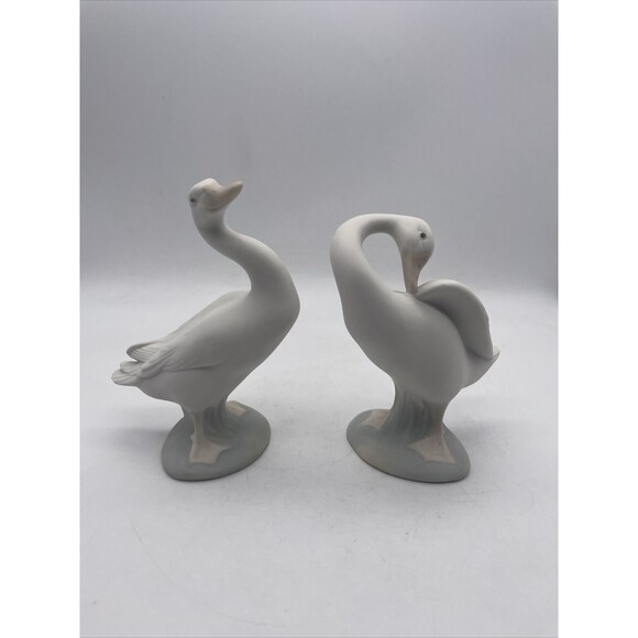 Lladro Goose "Little Duck" Porcelain Collectible FigurinesMatte Finish No Box
